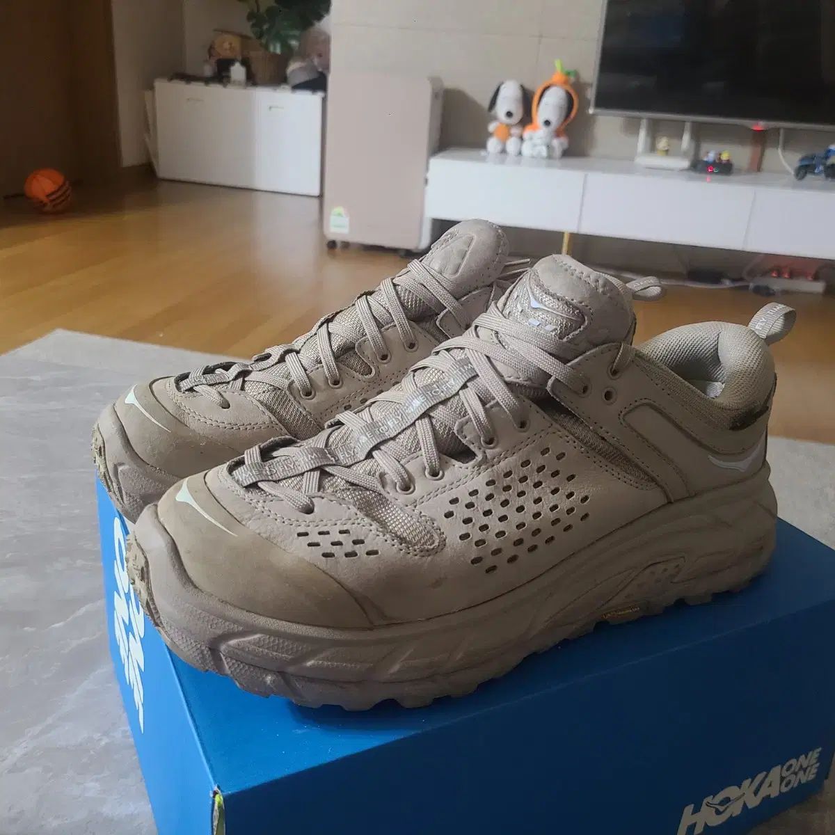 HOKA ONE ONE ホカオネオネ トール ウルトラ ロー トープ 280mm