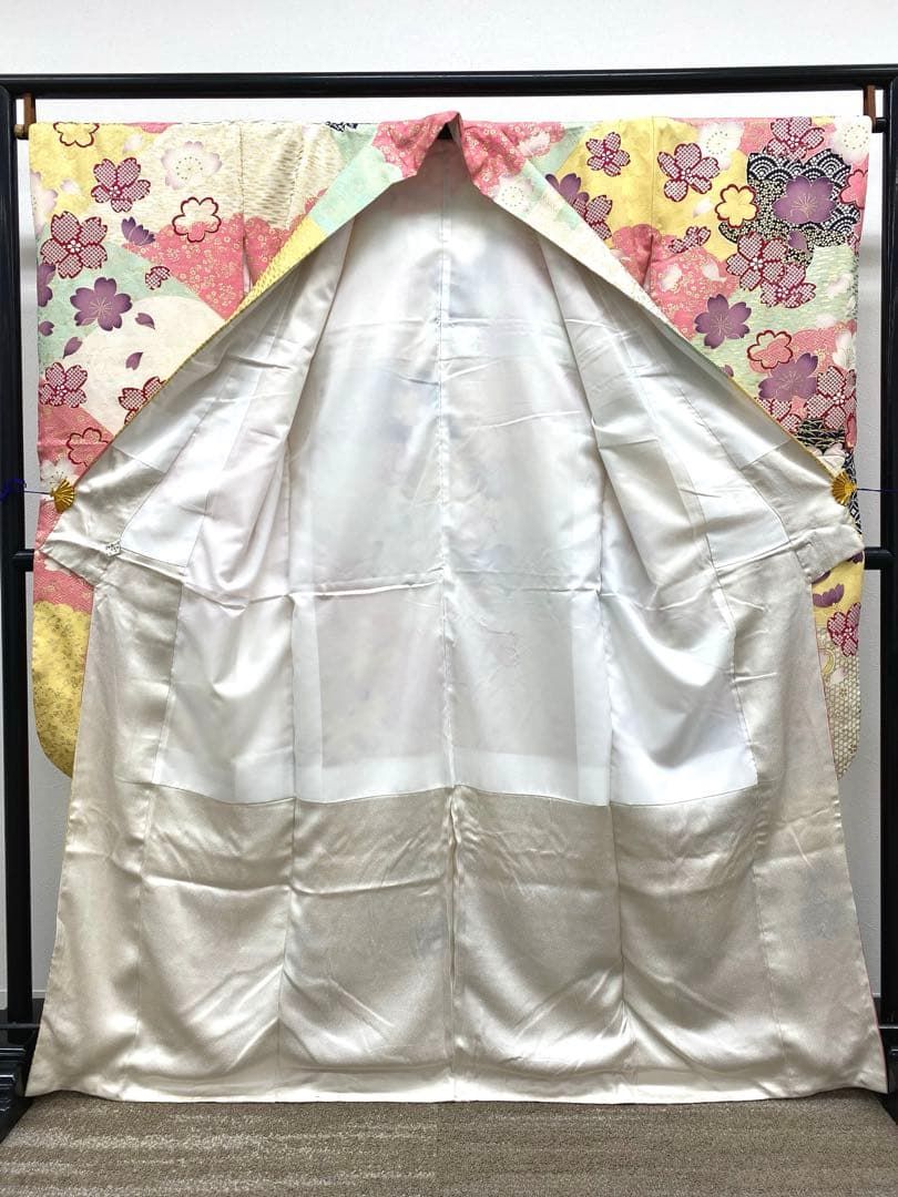 振袖 豪華 桜 金彩 紋意匠 身丈163cm 撥水加工済 MO2975 - メルカリ