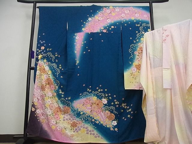 平和屋1□極上 振袖・長襦袢セット 舞花文 暈し染め 金彩 半衿刺繍