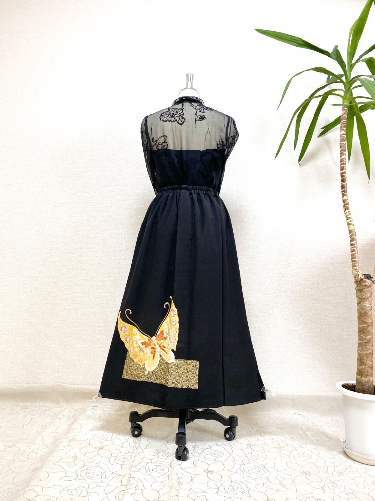 大人可愛いセレブ着物スカートフリーサイズ1点物黒留袖着物リメイクウエストゴムロングスカートフリーサイズ送料込みハンドメイドNO.5768