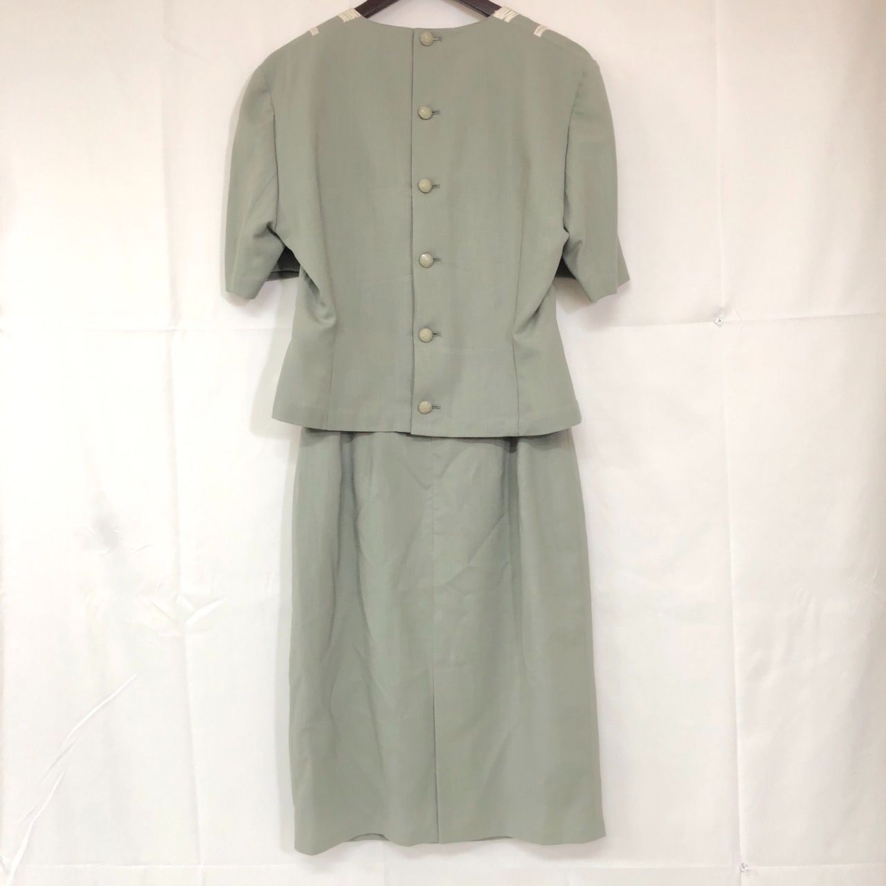 Louis Féraud(ルイフェロー)11号サイズ Louis Feraud 美品/ルイフェローLouis 極暖おしゃれコート 11号