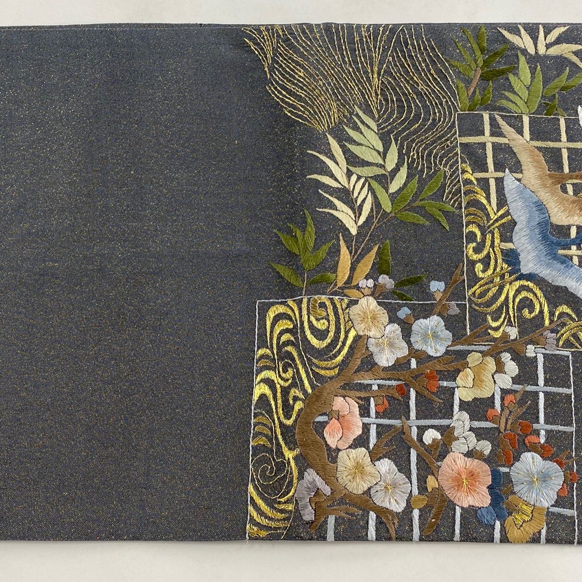 袋帯 美品 逸品 牡丹 鶴 刺繍 金糸 青灰色 六通 正絹 【中古