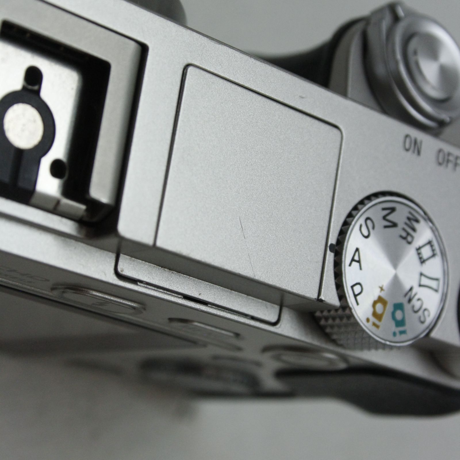 ◇SONY α6000 シルバーボディ - メルカリ