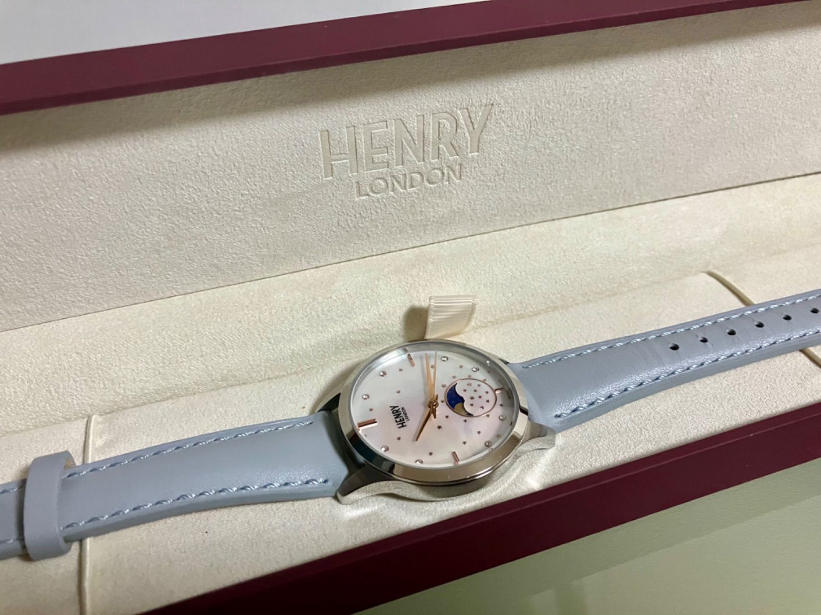 ★稼動品★HENRY LONDON★MOONPHASE★ホワイトシェル文字盤★石付★QZ★スカイブルー★ヘンリーロンドン★レディース腕時計★箱付属★