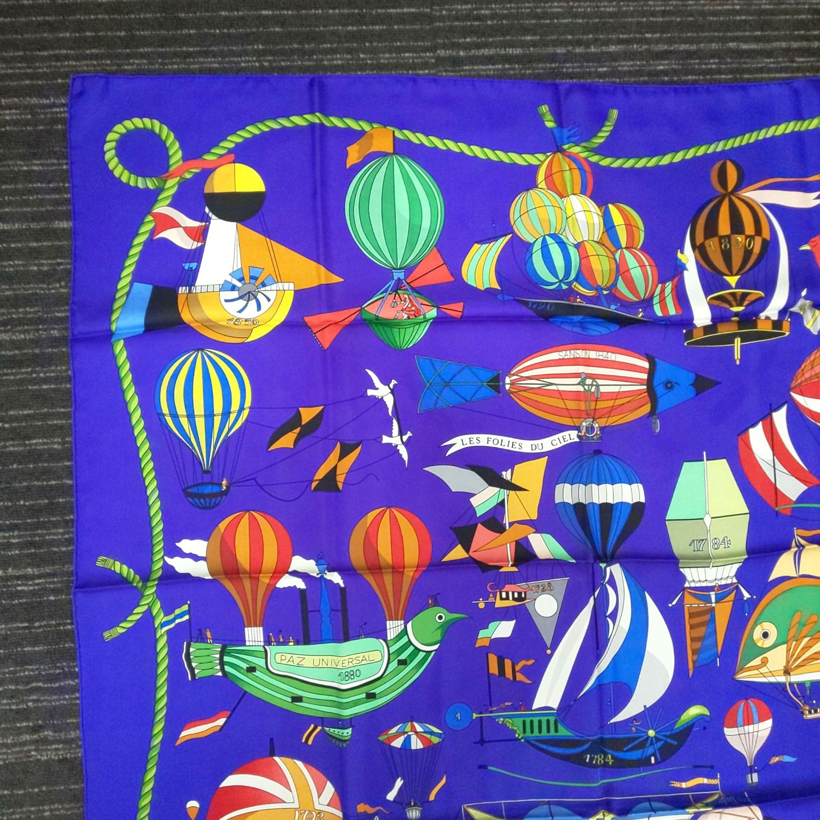 エルメスカレ９０　大空の狂気 楽天市場】エルメス HERMES カレ90 LES FOLIES DU CIEL 大空の