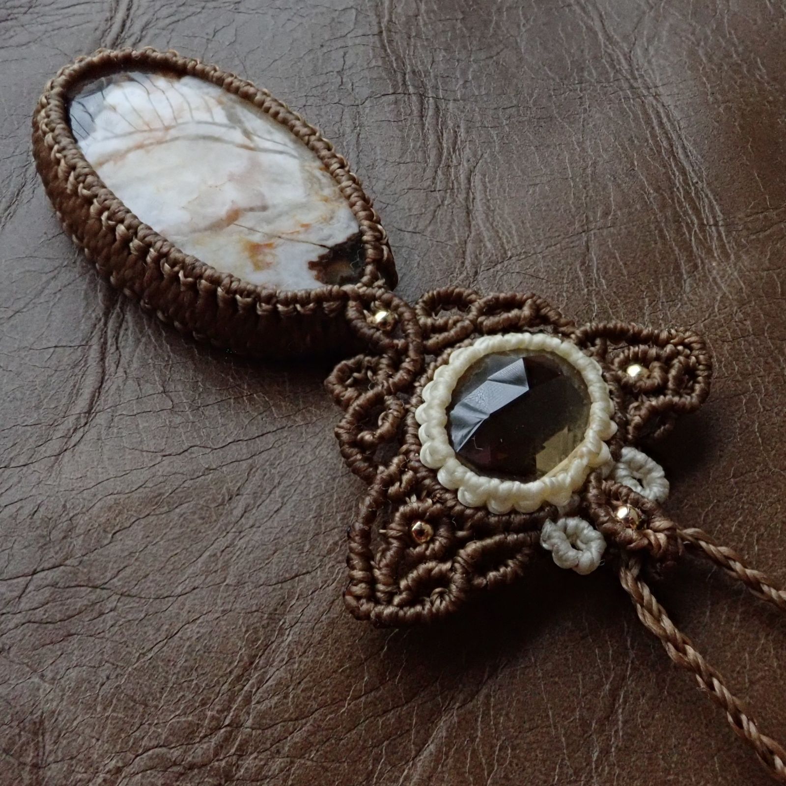 アベンチュリン・トルマリン・セラフィナイトのマクラメ ネックレス