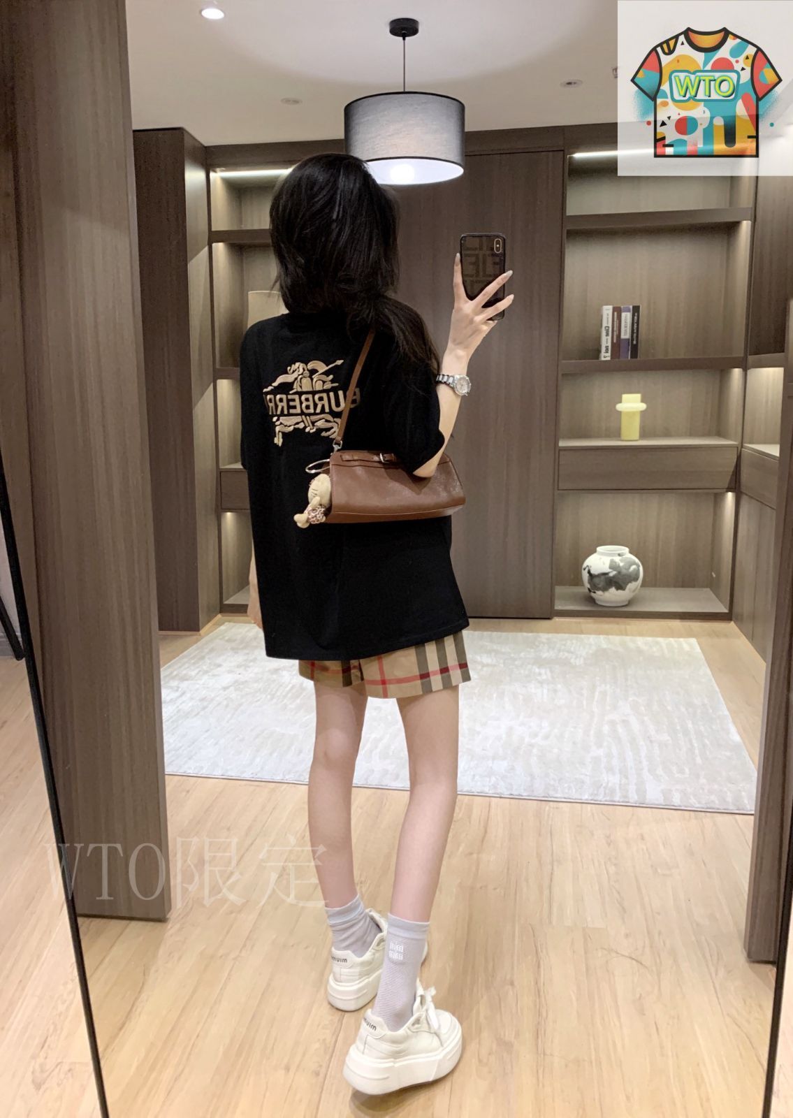 今日WTO】Burberry Embroidered Logo Top & Check Shorts Set