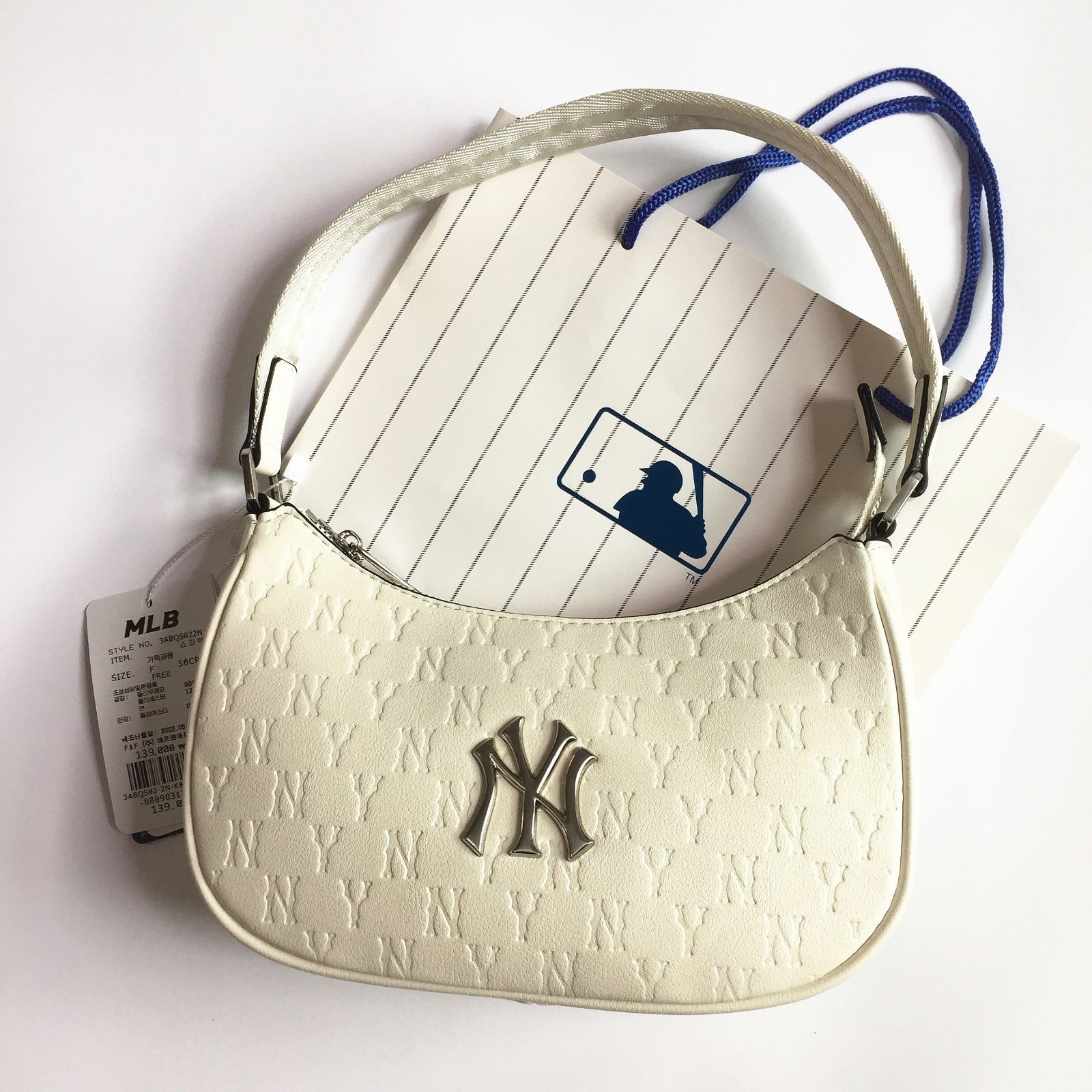 MLB モノグラム エンボ ホボバッグ NY (Black) CLASSIC MONOGRAM NEW EMBO HOBO BAG NEW YORK YANKEES