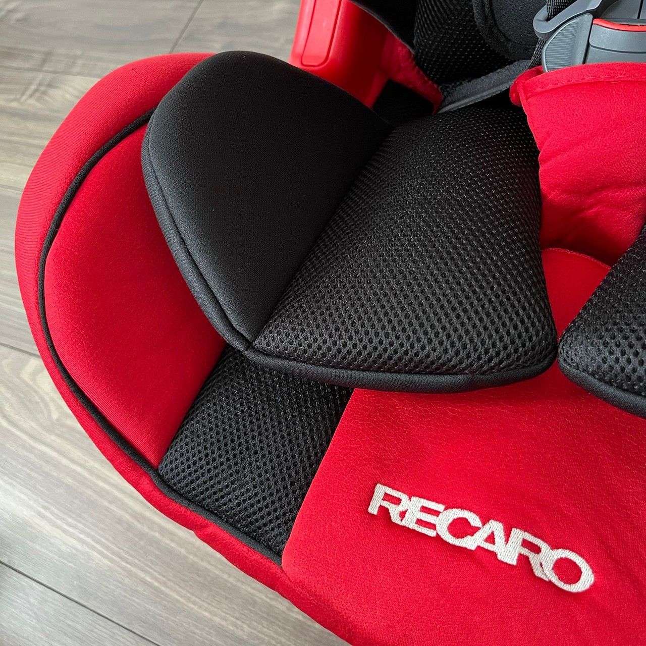 RECARO レカロ チャイルドシート J1 DUO Plus レッド ISOFIX固定