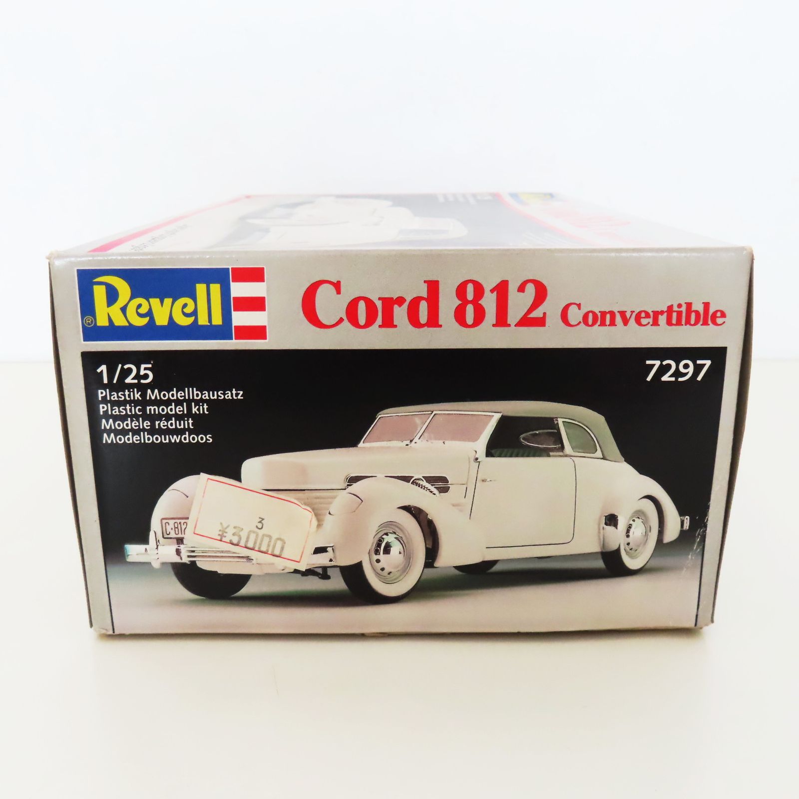 S09-B06 未組立 Revell レベル 1/25 Cord 812 Convertible コード モデル812 クラシックカー プラモデル