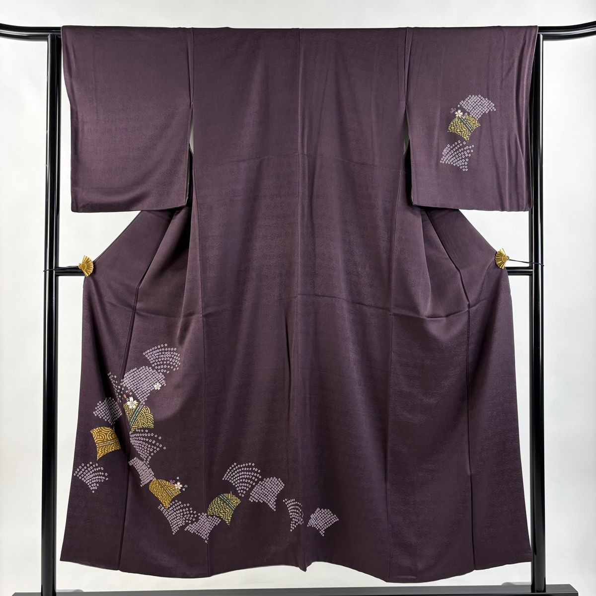 美品】 付下げ 身丈150.5cm 裄丈64.5cm M 袷 桜 青海波 刺繍 絞り 紫