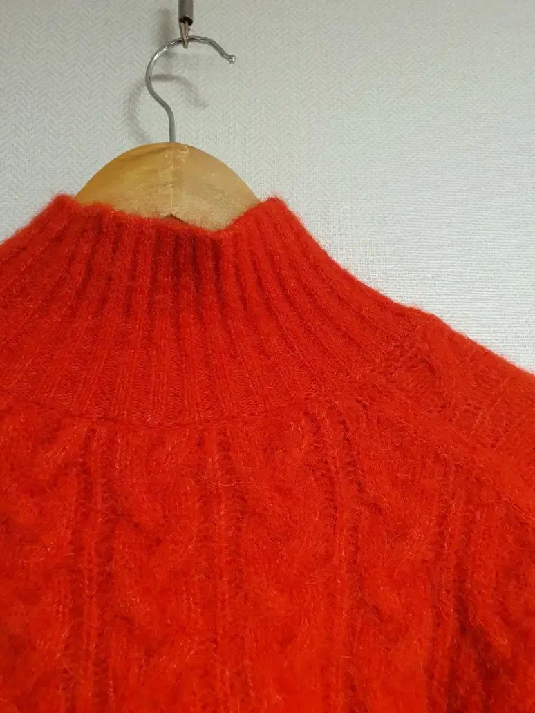 ケーブル ニット