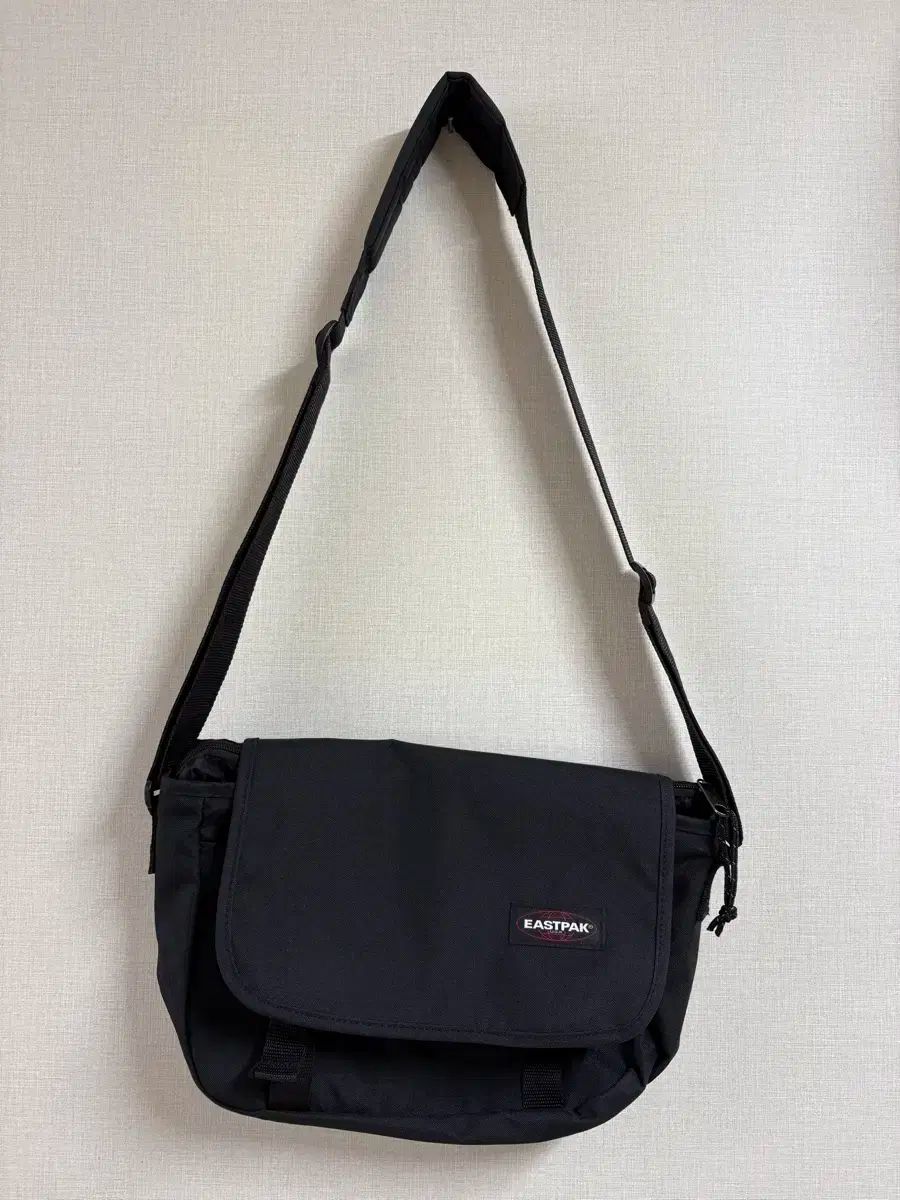 【美品】ジミーチュウ　メイシートート　トートバッグ　かごバッグ　大容量　肩掛け img_8fb3601e0aefab548691c2e507