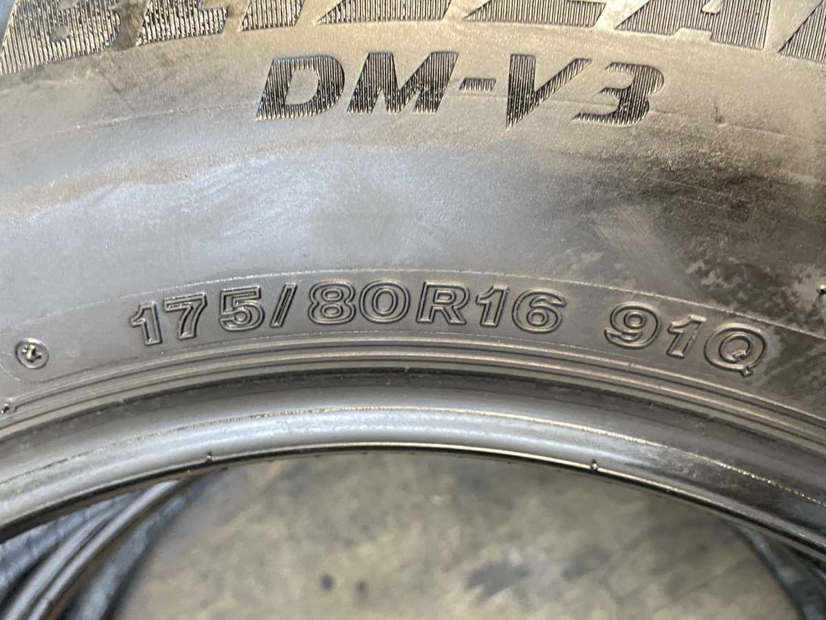 175/80R16 nブリヂストン ブリザック DM-V3 n中古タイヤ