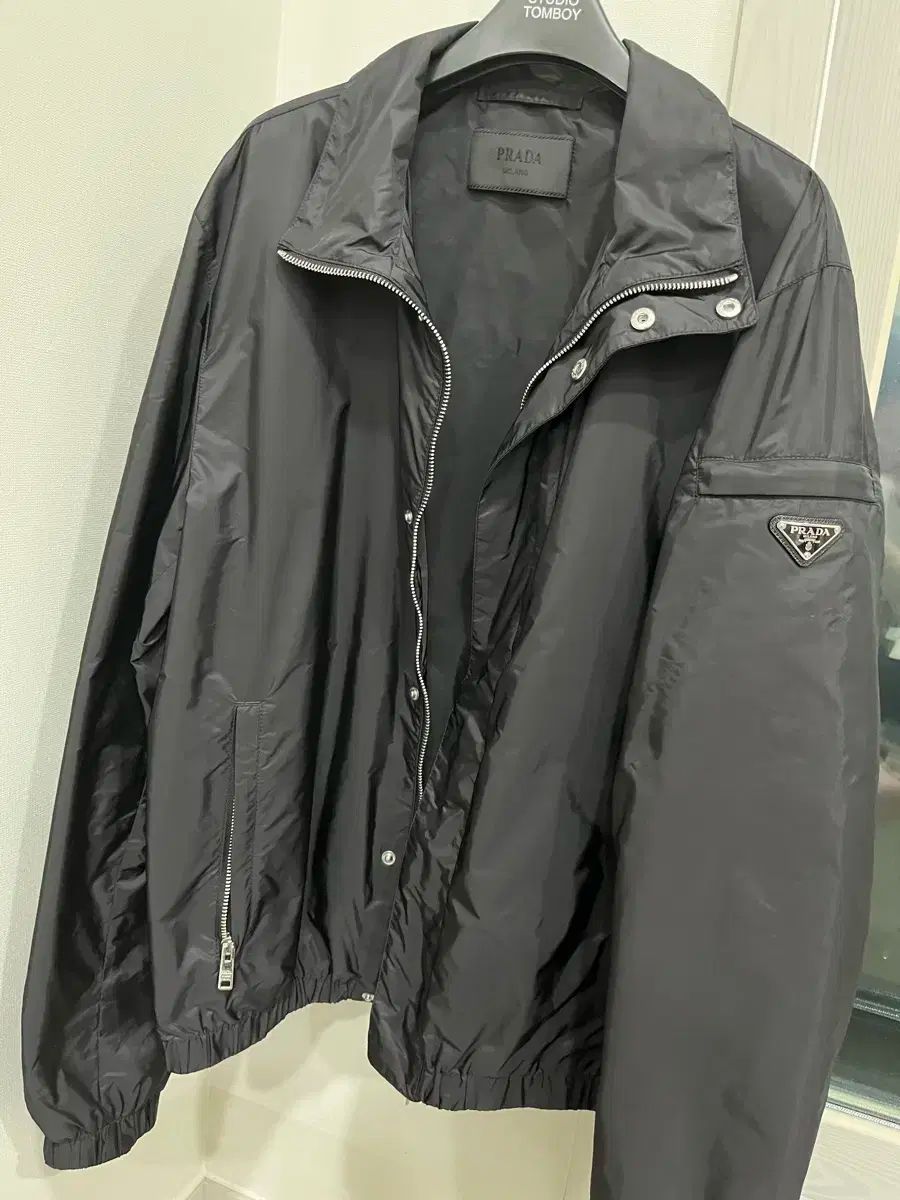 PRADA ナイロンジャケット 50サイズ PRADA ナイロンジャケット サイズ 