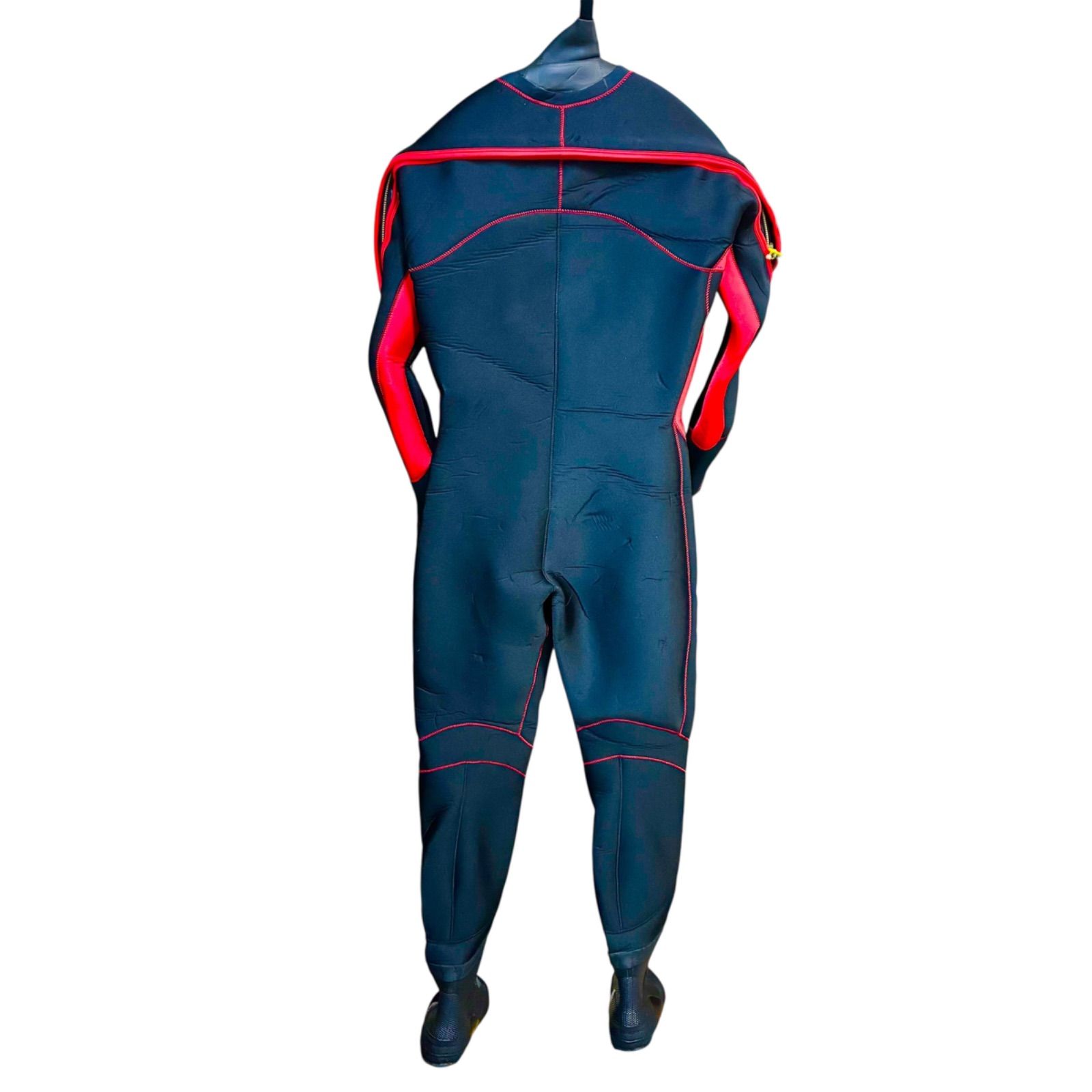 美品】WORLD DIVEドライスーツ（175CM、75KG）