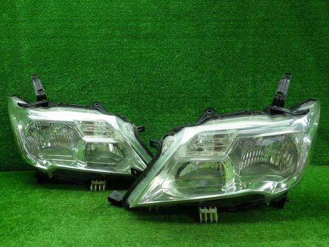 セレナ ヘッドライト 左右 キセノン C26 NC26 100-23097 レベ
