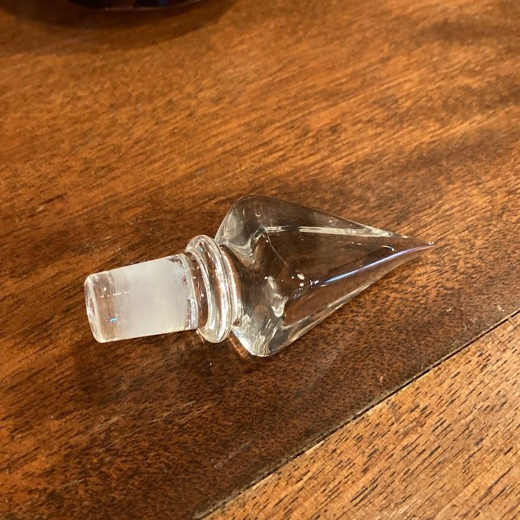 リチャードクレメンツ 香水瓶 2021052117120204303.jpg