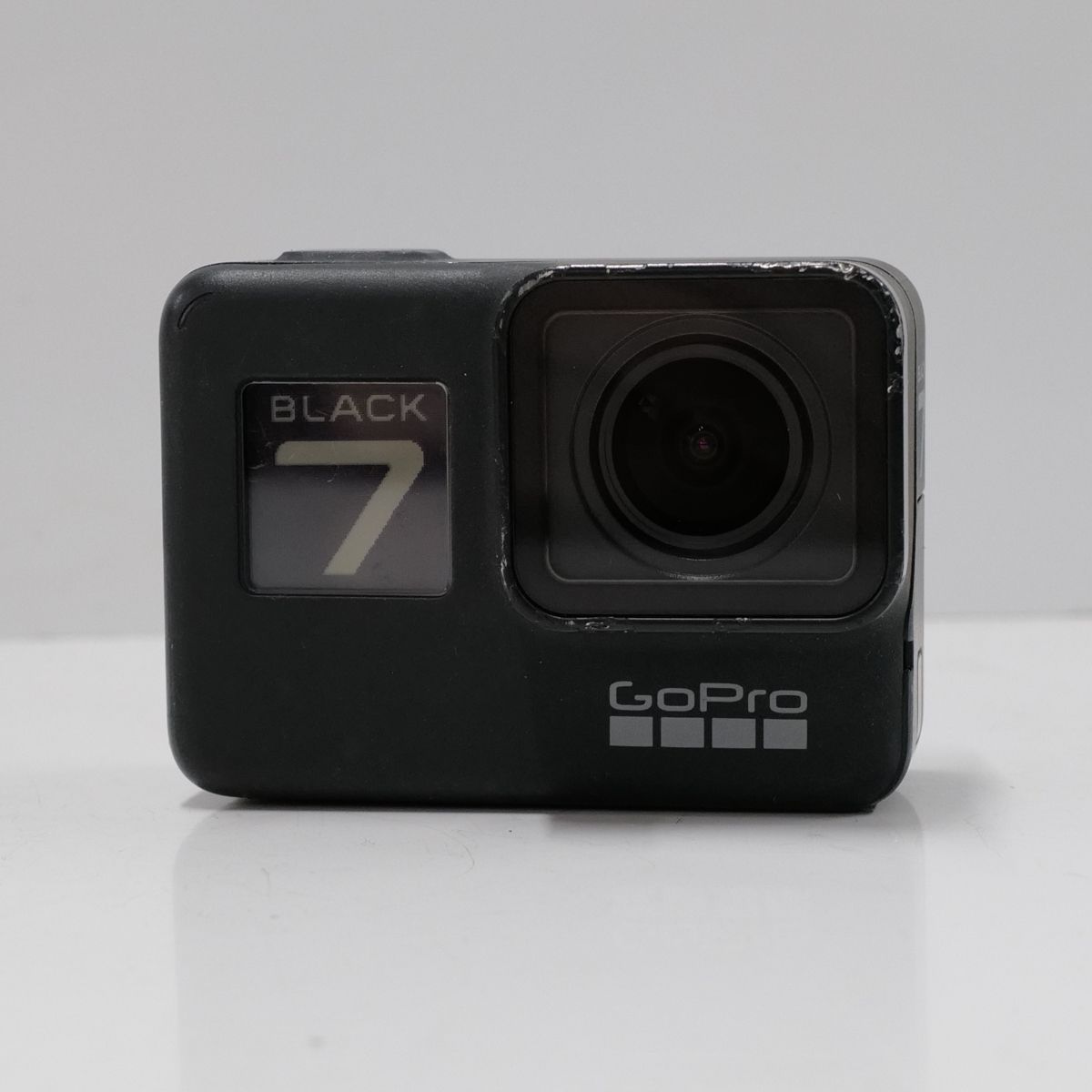 GoPro HERO7 Black ウェアラブルカメラ USED品 本体+バッテリー 4K動画 CHDHX-701-FW 完動品 中古 CE4043