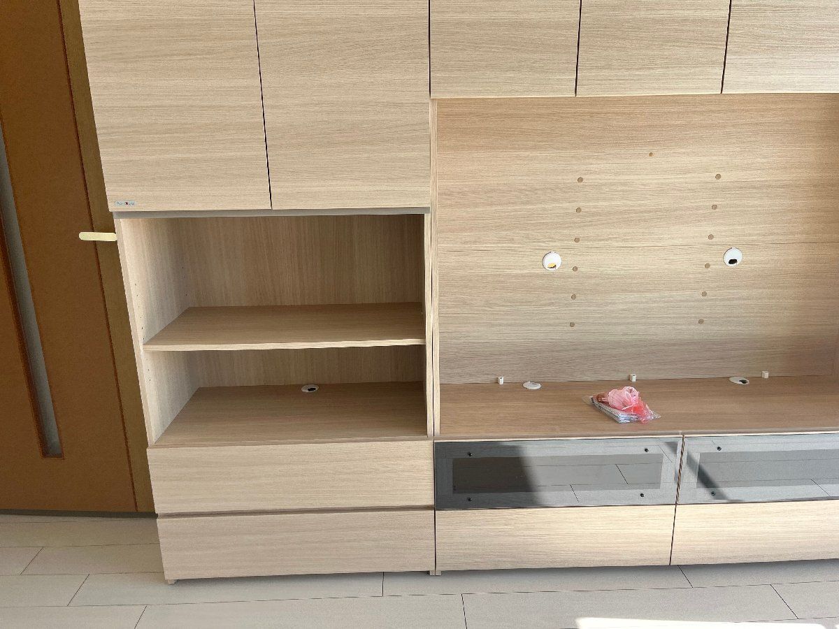 テレビ台 幅260cm高さ243cm