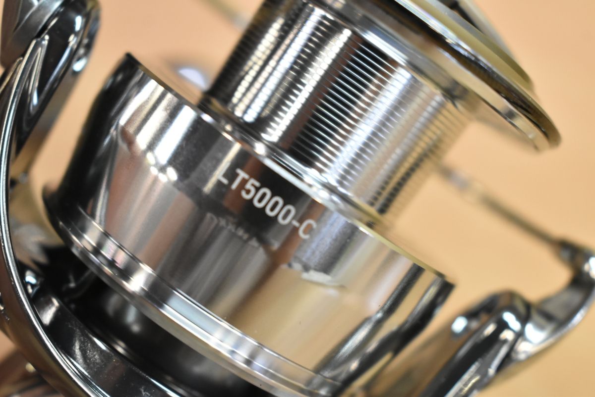 ダイワ 22 イグジスト LT 5000-C DAIWA EXIST スピニングリール ライトショアジギング ライトジギング シーバス フラットフィッシュ