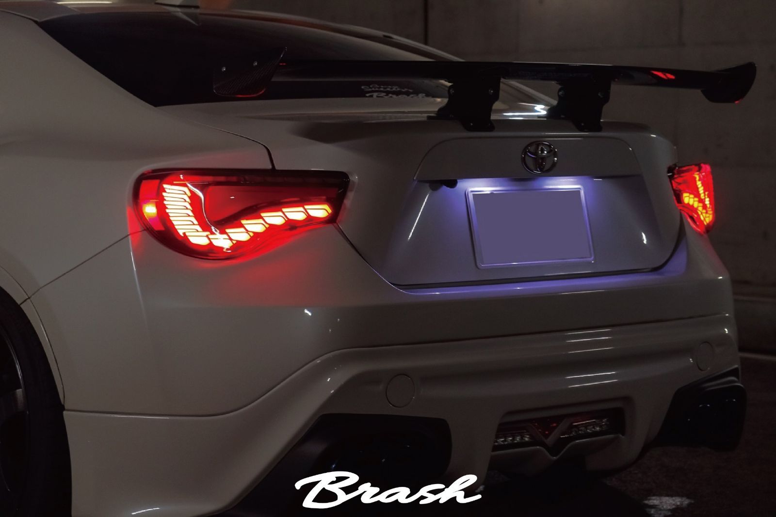 早い者勝ち！VLAND 86 BRZ後期テールランプ スモーク シーケンシャル Amazon | トヨタ 86 zn6 スバルBRZ テールランプ VLAND製テール