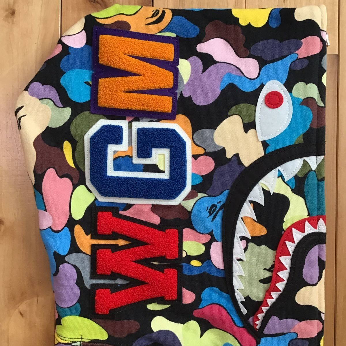 ☆美品☆ マルチカモ シャークパーカー Mサイズ shark full zip hoodie