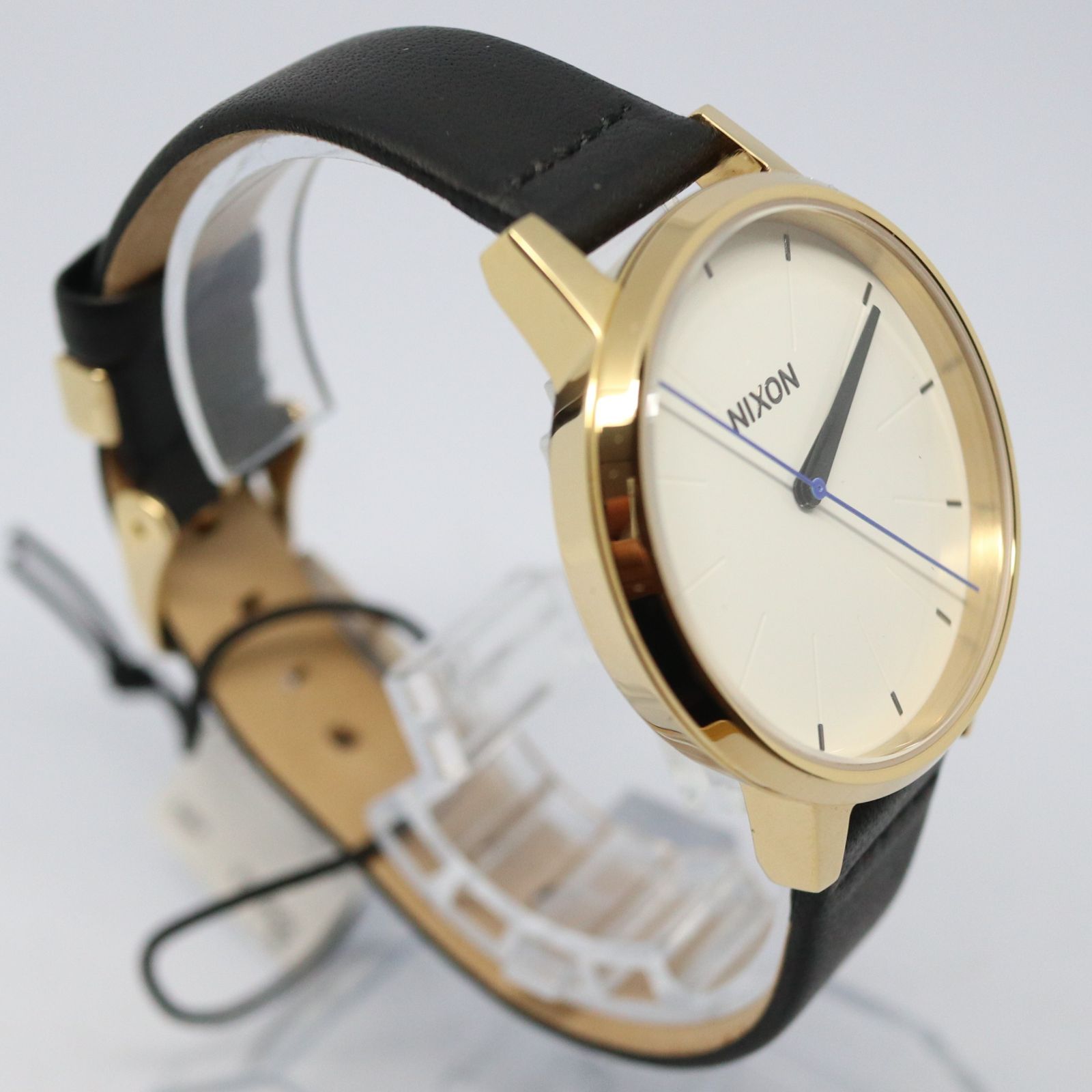 心経純銀足銀ハンドメイド女性金南紅開口復古個性民族風古法細ブレスレット NIXON ケンジントンレザー腕時計 A108-3157