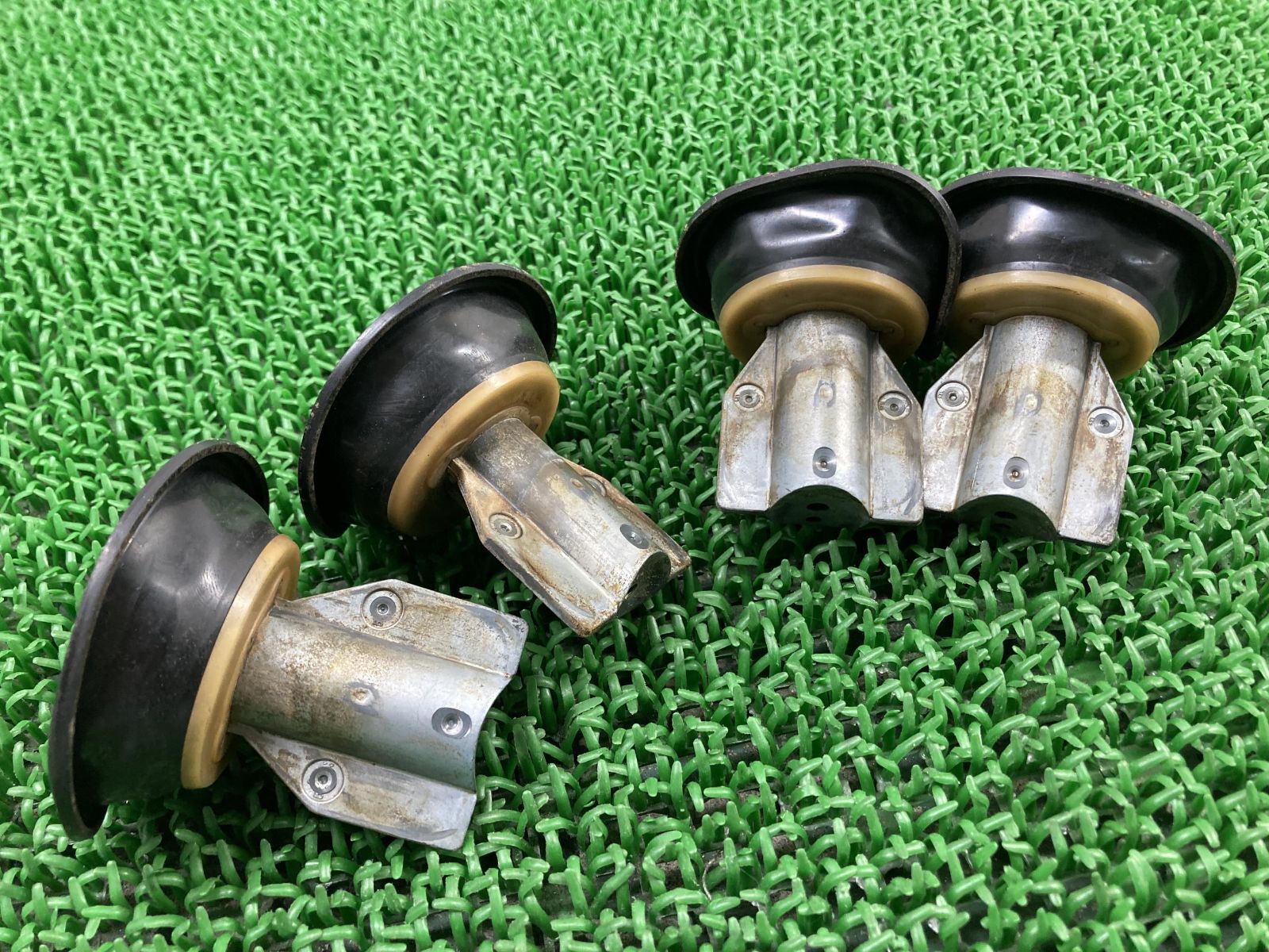 ZX-10 ダイヤフラム ZXT00B-010*** カワサキ 純正 中古 バイク 部品 ZXT00B-010 キャブレター 4個セット 1台分 破れ無し 品薄