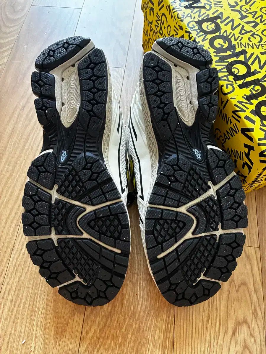 New Balance ニューバランス x GANNI ガニー 240 HRDEVELOPMENT_JP