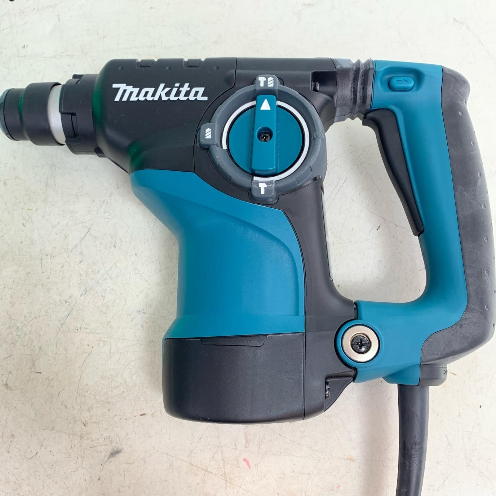 ♭♭MAKITA マキタ 28mm ハンマドリル ケース付 HR2811F
