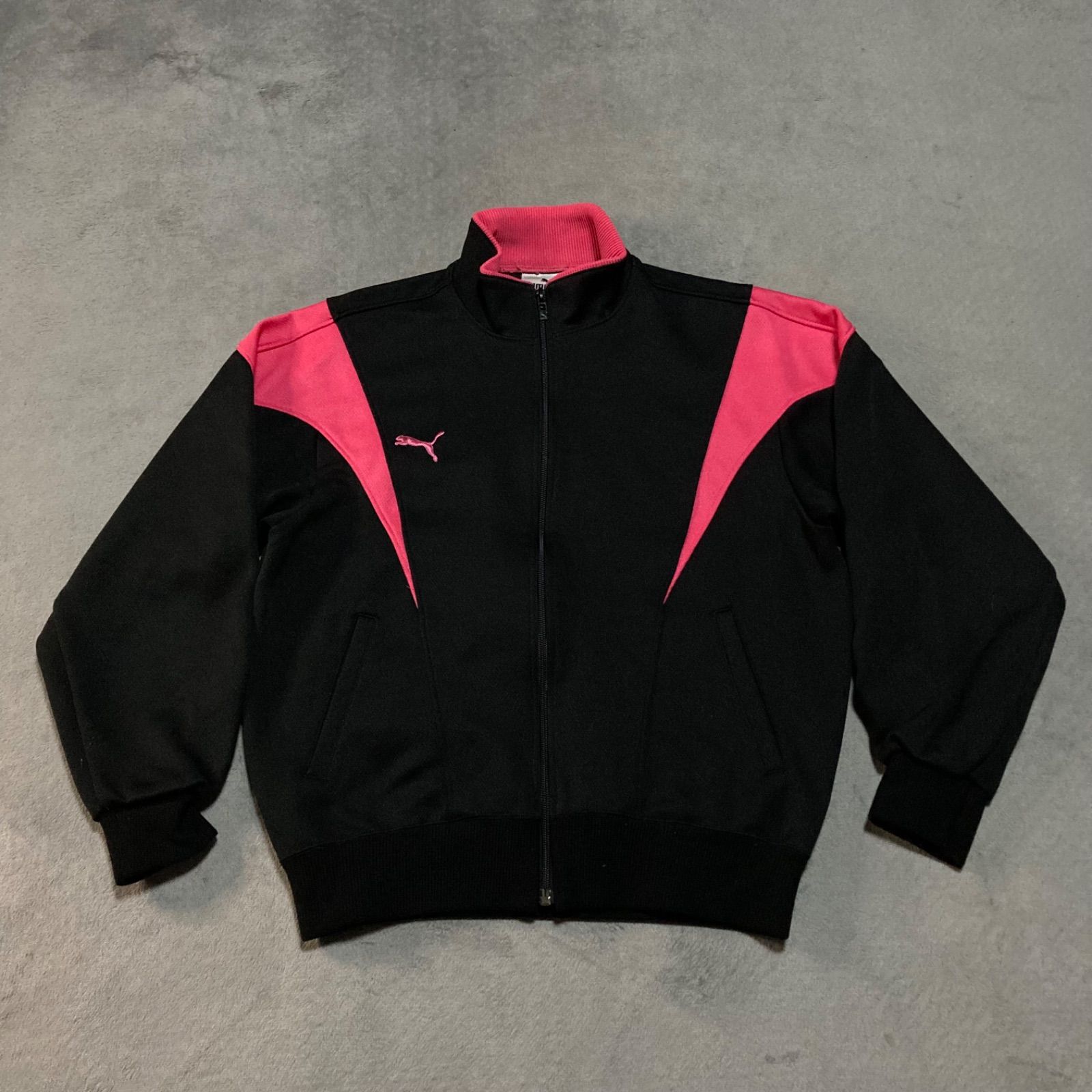 PUMA ナイロンジャケット　ヒットユニオン製　刺繍ロゴ　フード　XO c59f30594eb48db2f312beb698cec3