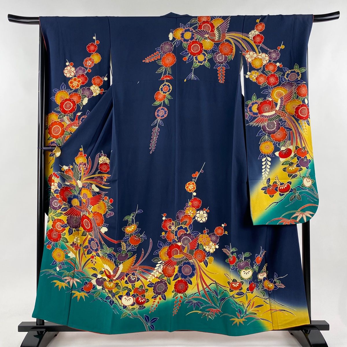 振袖 身丈158cm 裄丈67.5cm L 袷 尾長鶏 桜 縮緬 染め分け 紺色 正絹 名品