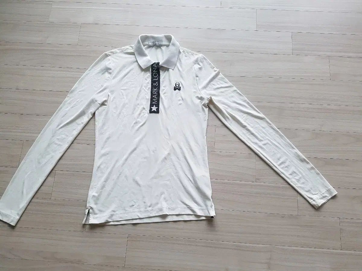【SALE，送料無料】 MARK u0026 LONA(マークアンドロナ) s Tシャツ m スカート その他