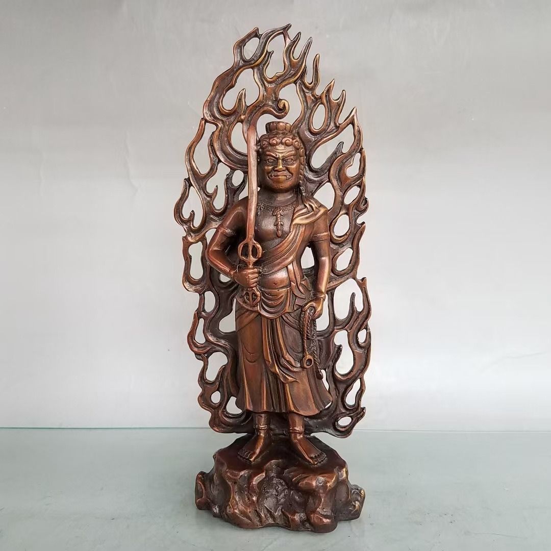 翡翠 龍と雲 彫刻 木製台座付き 専用箱付き 1862g 雲 彫刻