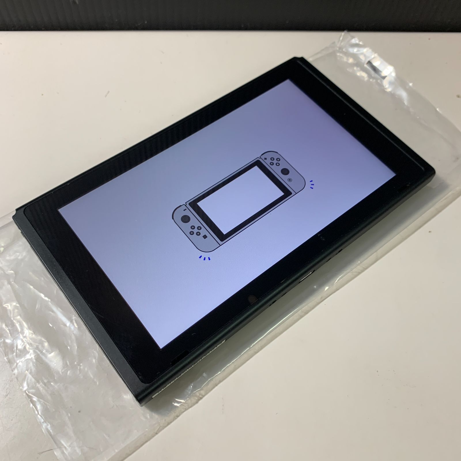 バッテリー強化版 Nintendo Switch 本体のみ 新型2020年製 むつ36