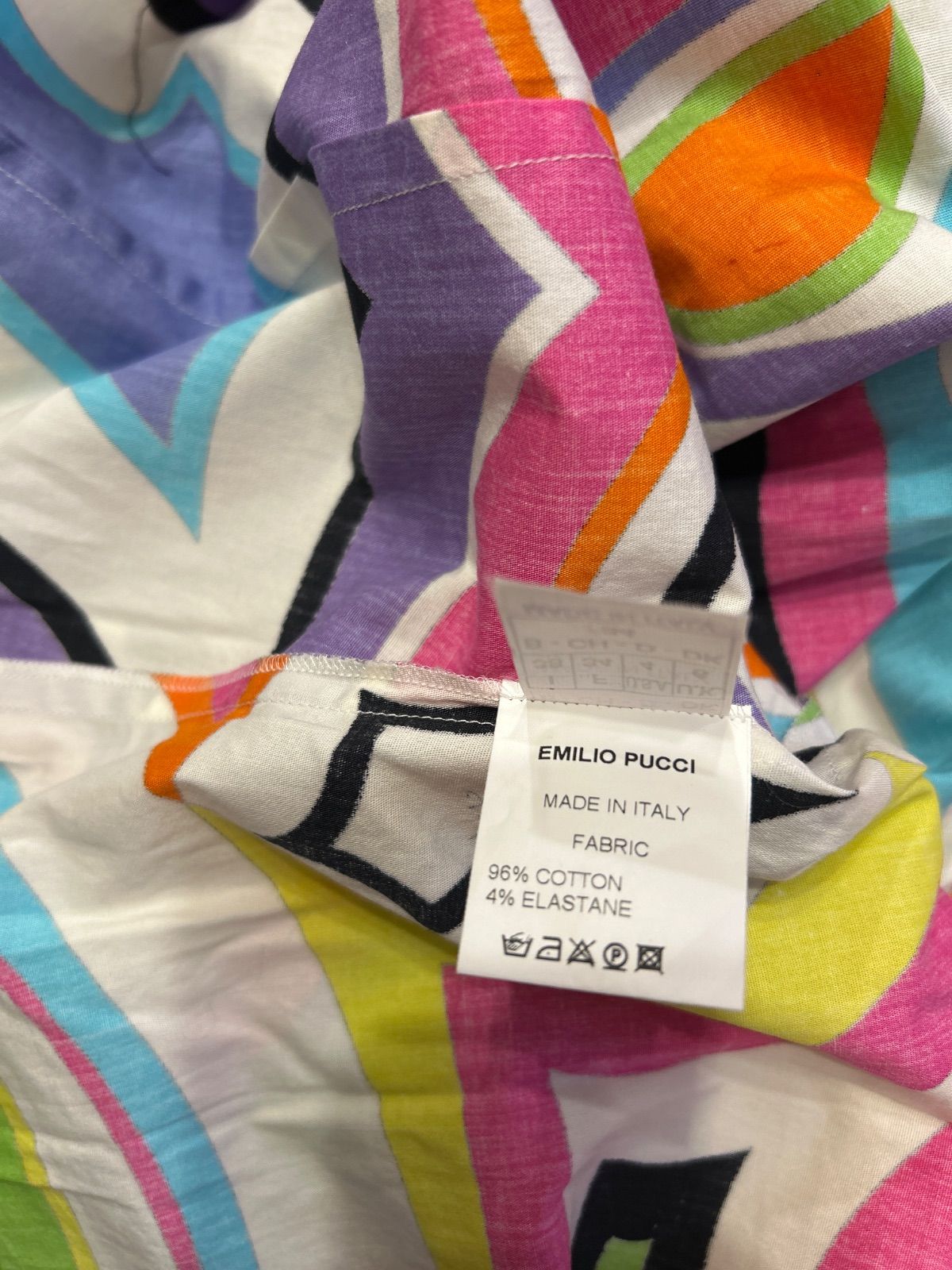 B048 EMILIO PUCCI エミリオプッチ ノースリーブシャツ