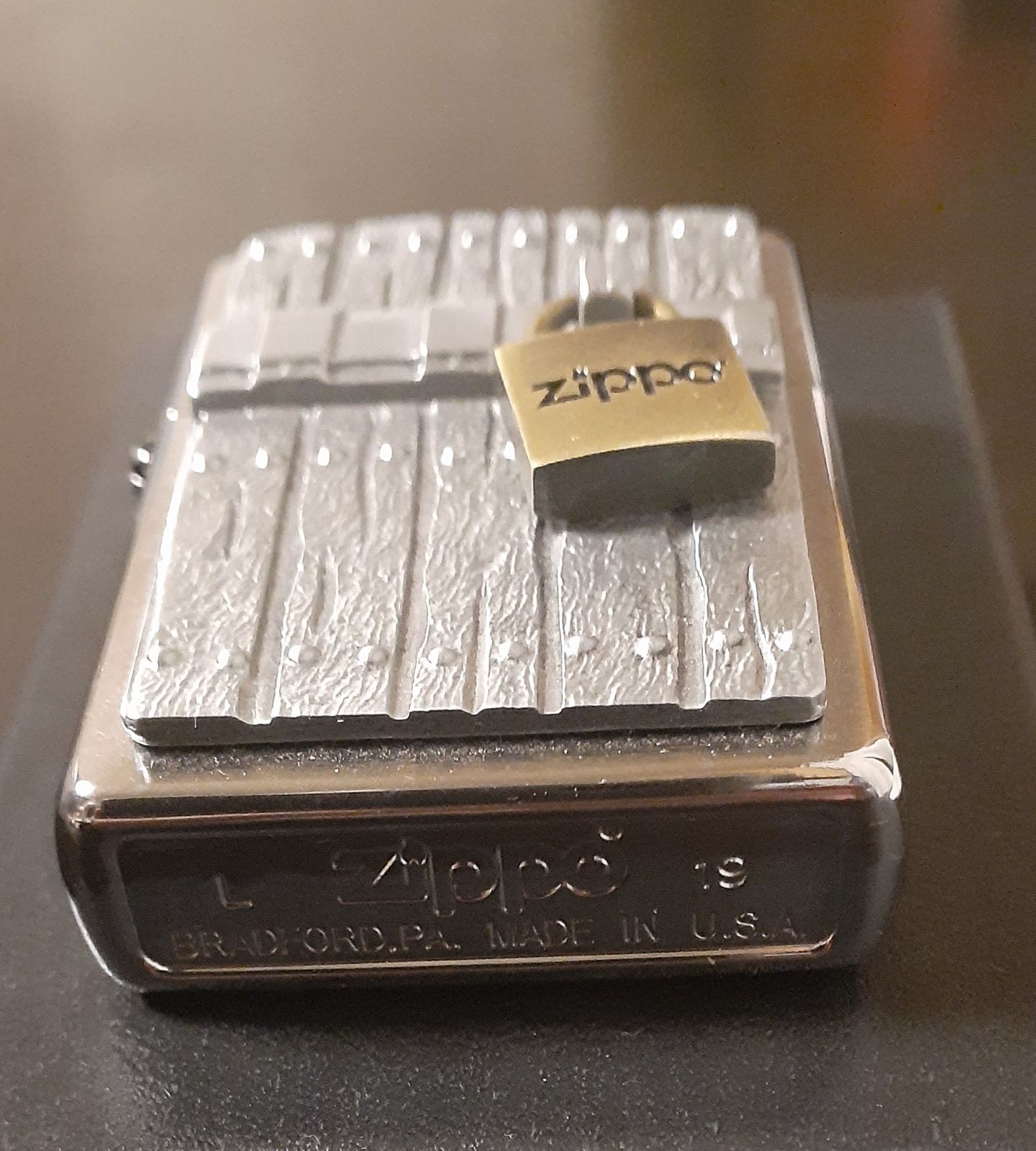 希少品 ZIPPO ジッポー 南京錠の扉レリーフ・ヘヴィプレート スチーム 