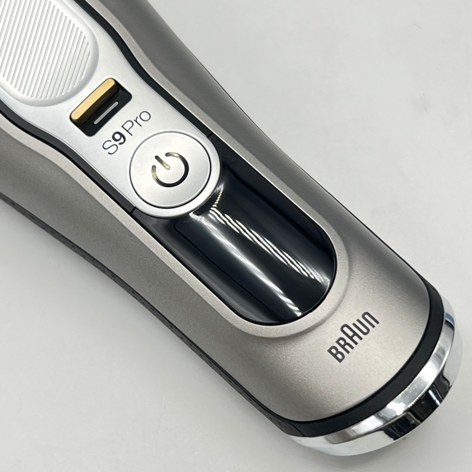 BRAUN ブラウン メンズ電気シェーバー シリーズ9 Pro 9455cc-V BRAUN ブラウン メンズ電気シェーバー シリーズ9 Pro 9455cc-V