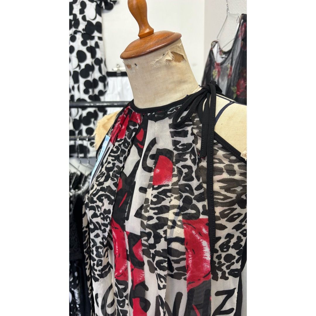 sleeveless tops / ノースリーブ トップス 黒赤 ホルターネック