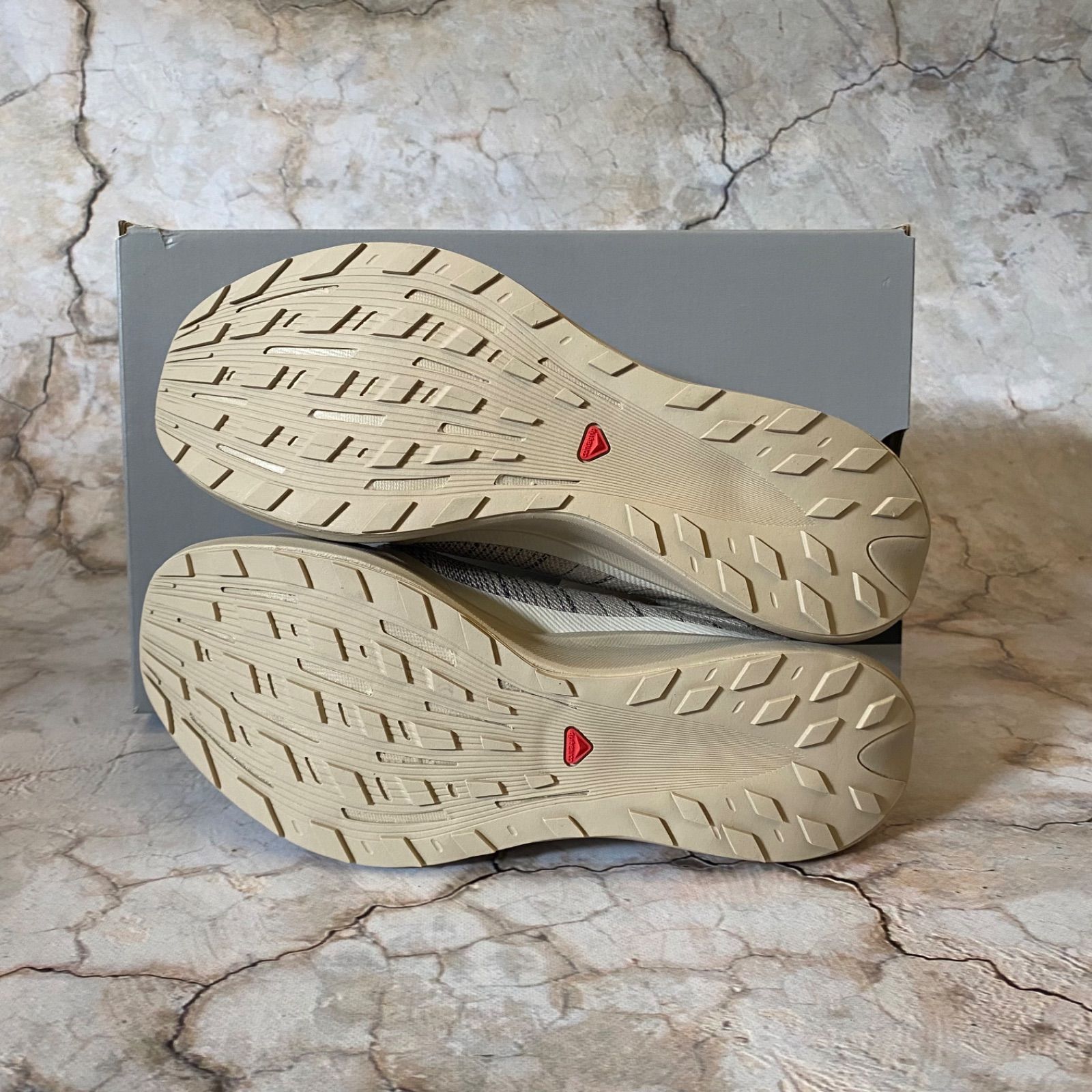 新品 SALOMON サロモン パルサーアドバンスド スリッポン スニーカー 新品 SALOMON サロモン パルサーアドバンスド スリッポン スニーカー