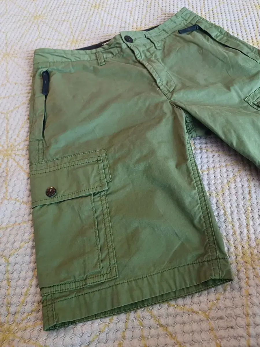 STONE ISLAND