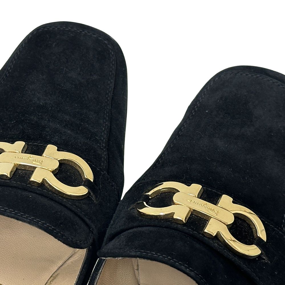 フェラガモ Ferragamo 革靴 レディース ブランド ダブルガンチーニ ローファー スエード ブラック ゴールド金具 サイズ6 23.5cm相当 KIN-KAAI_COM