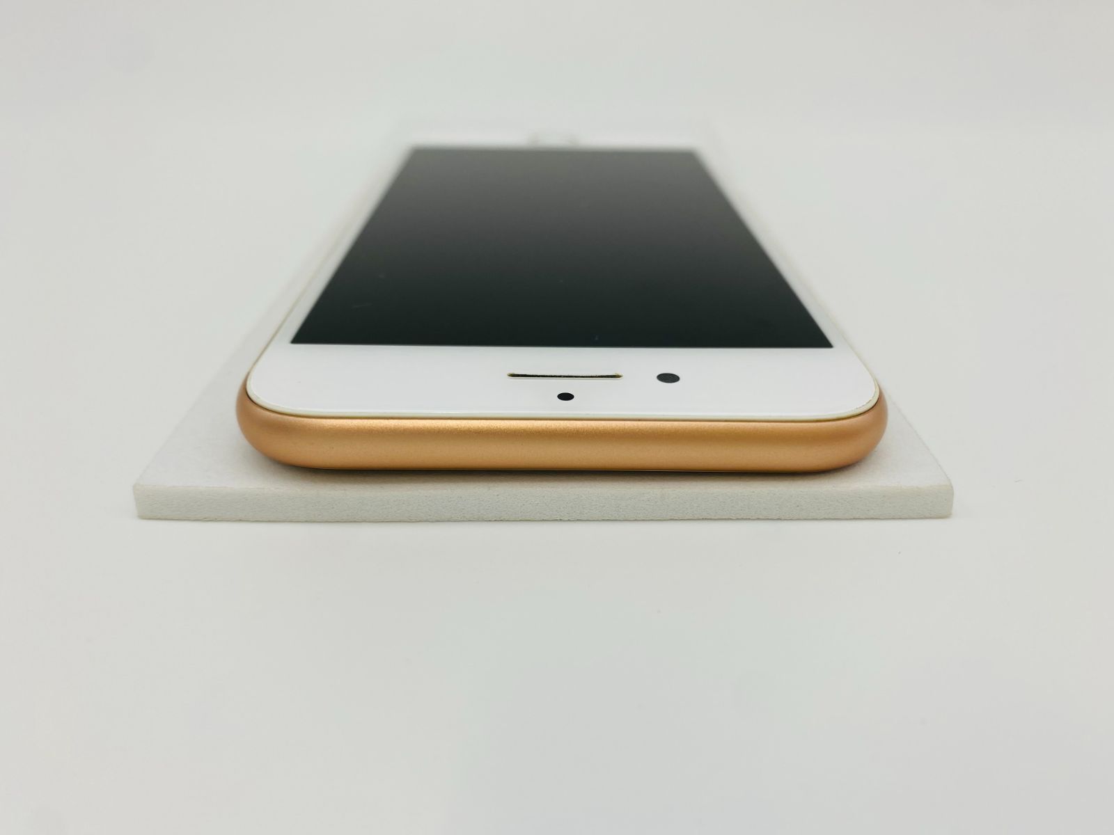 iPhone8 64GB ゴールド/KDDI/大容量2300mAh 新品バッテリー100% おまけ