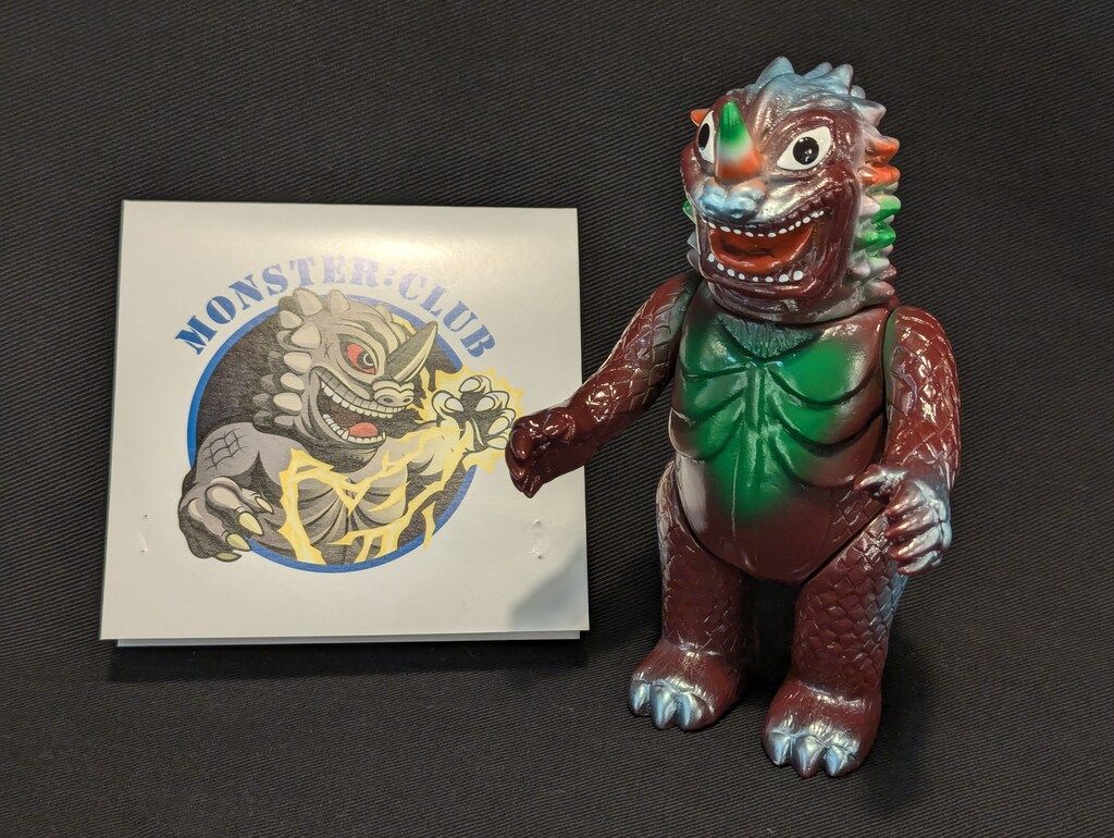 Charactics 怪獣同盟 エレキドン ミドルサイズ 茶成型/緑/メタ青