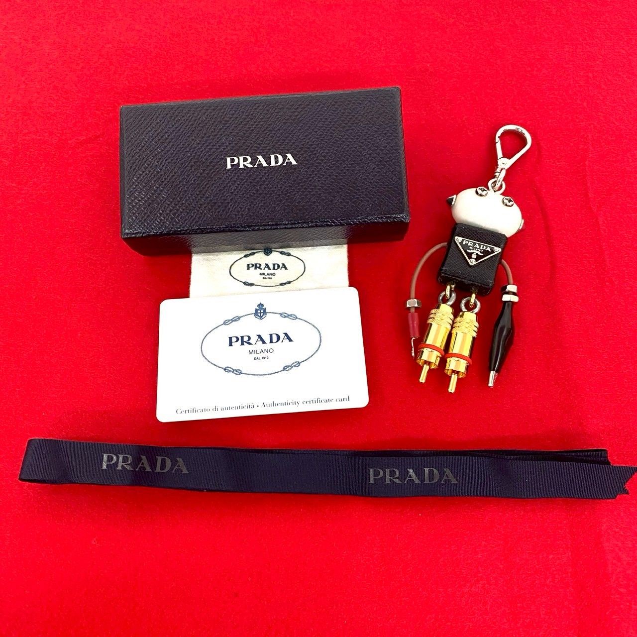 プラダ キーホルダー チャーム キーリング ロボット エドワード サフィアーノ 楽天市場】PRADA プラダ Saffiano Leather Robot Keychain Trick