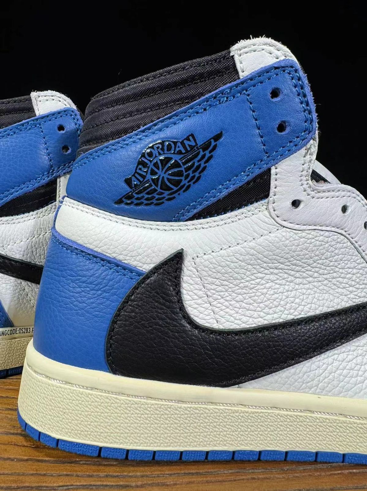 TRAVIS SCOTT × FRAGMENT DESIGN × NIKE AIR JORDAN 1 RETRO HIGH OG SP "MILITARY BLUE" SAIL/BLACK-MILITARY BLUE-SHY PINK