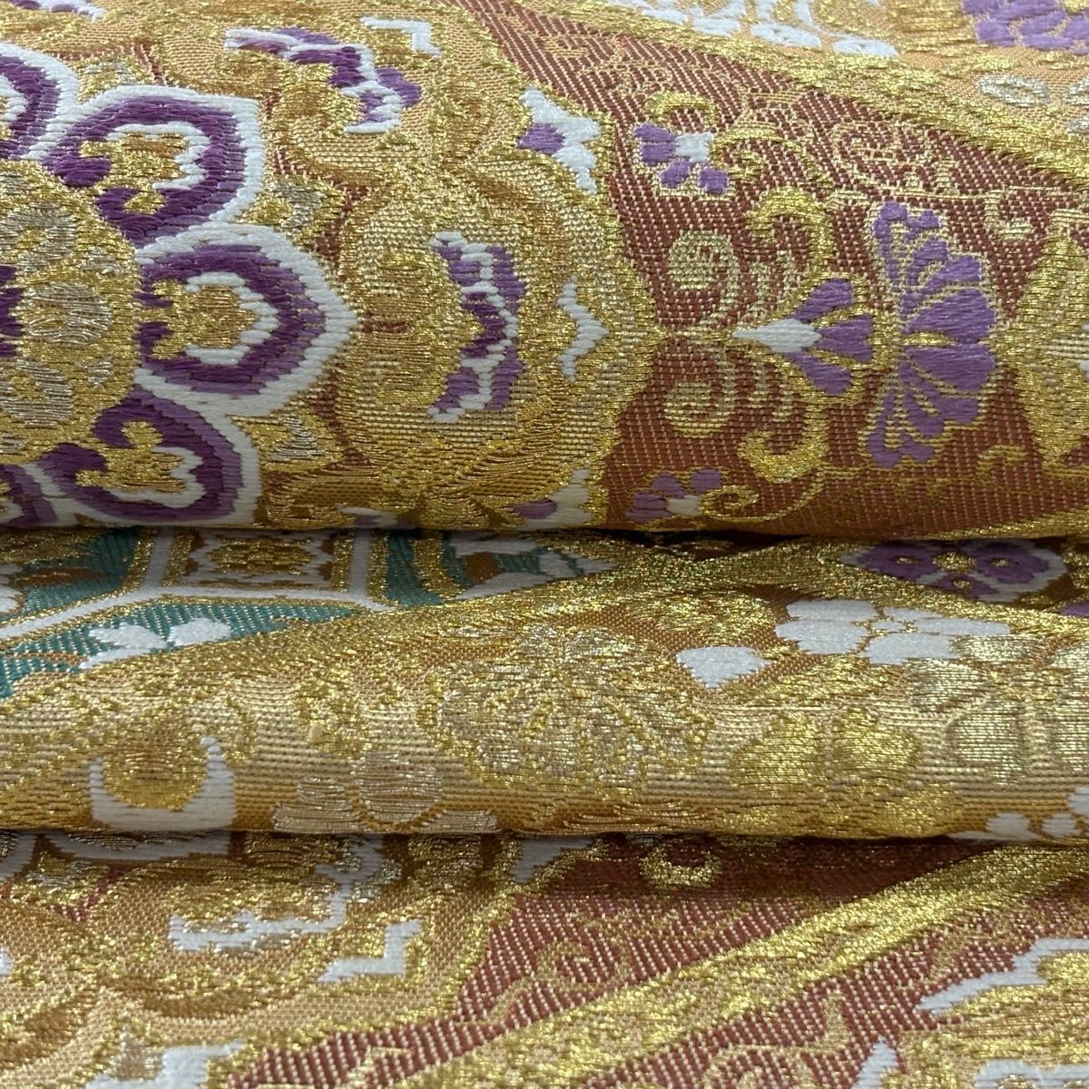 袋帯 美品 逸品 じゅらく 落款 じゅらく帝王紫 華文 草花 金糸