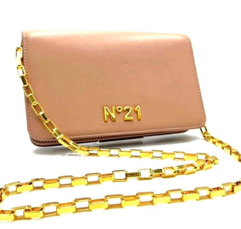 N°21■ヌメロヴェントゥーノ ロゴ ゴールドチェーン バック N°21 ヌメロヴェントゥーノ チェーンショルダーバッグ ピンク