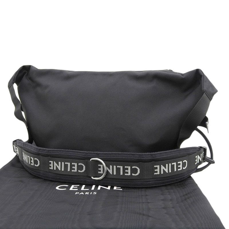 セリーヌ CELINE ミディアム トレッキング メッセンジャー CELINE